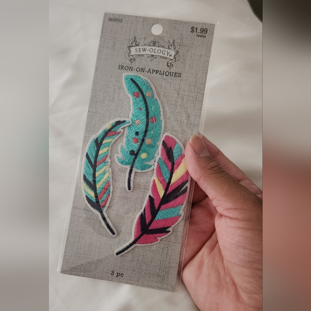 Sew Ology iron-on appliqués - Picture 2 of 7